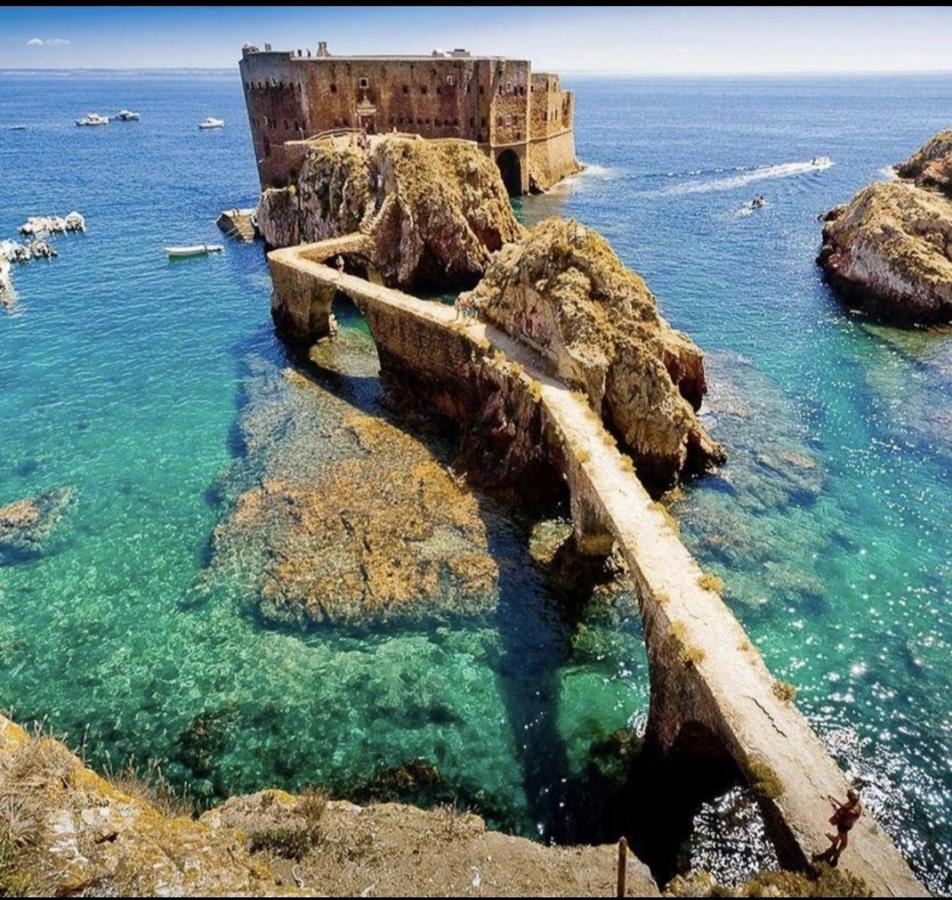 Porto Dinheiro Beach I Lourinha  Exterior photo